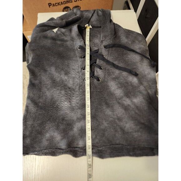 American Eagle Cropped Grey Hoodie in XS - Picture 5 of 7